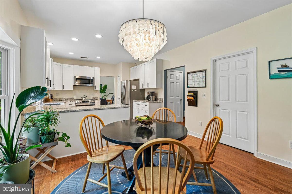 1430 Bay Head Road photo 8