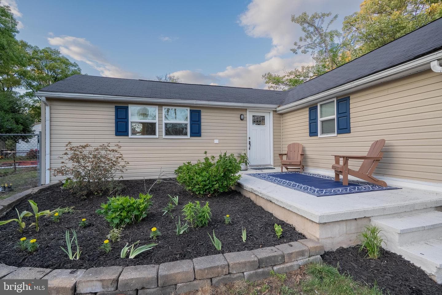 1816 Cremen Road photo 2