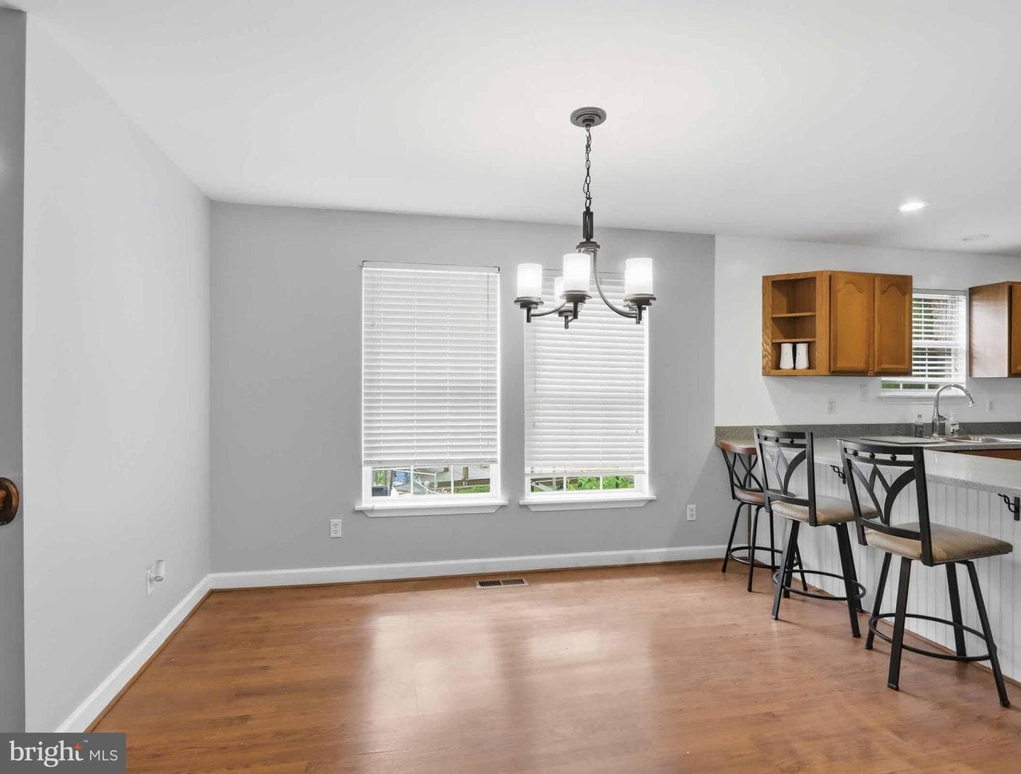 7712 West Road photo 5