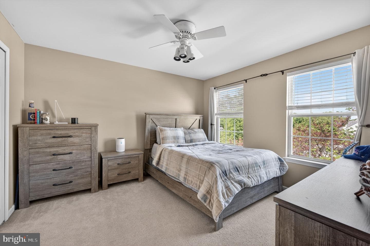 452 Larkspur Lane photo 32
