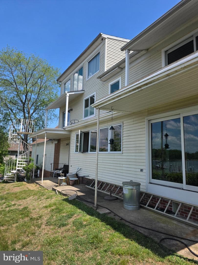 145 Edgewater Drive photo 37
