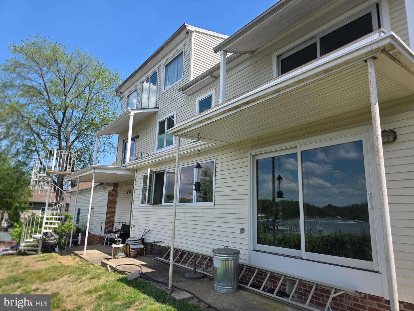 145 Edgewater Drive photo 38