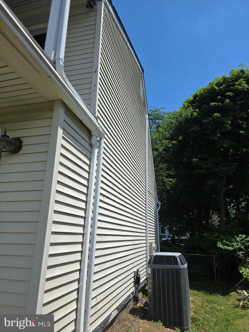 145 Edgewater Drive photo 39