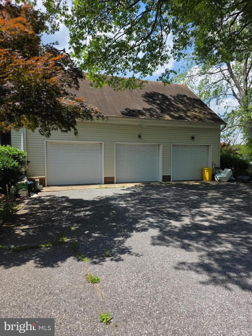 145 Edgewater Drive photo 56