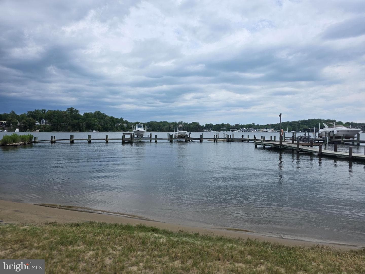 145 Edgewater Drive photo 86