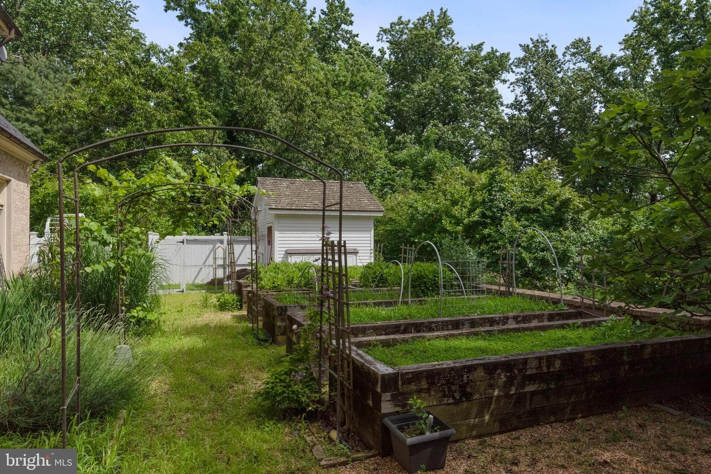938 Old County Road photo 58