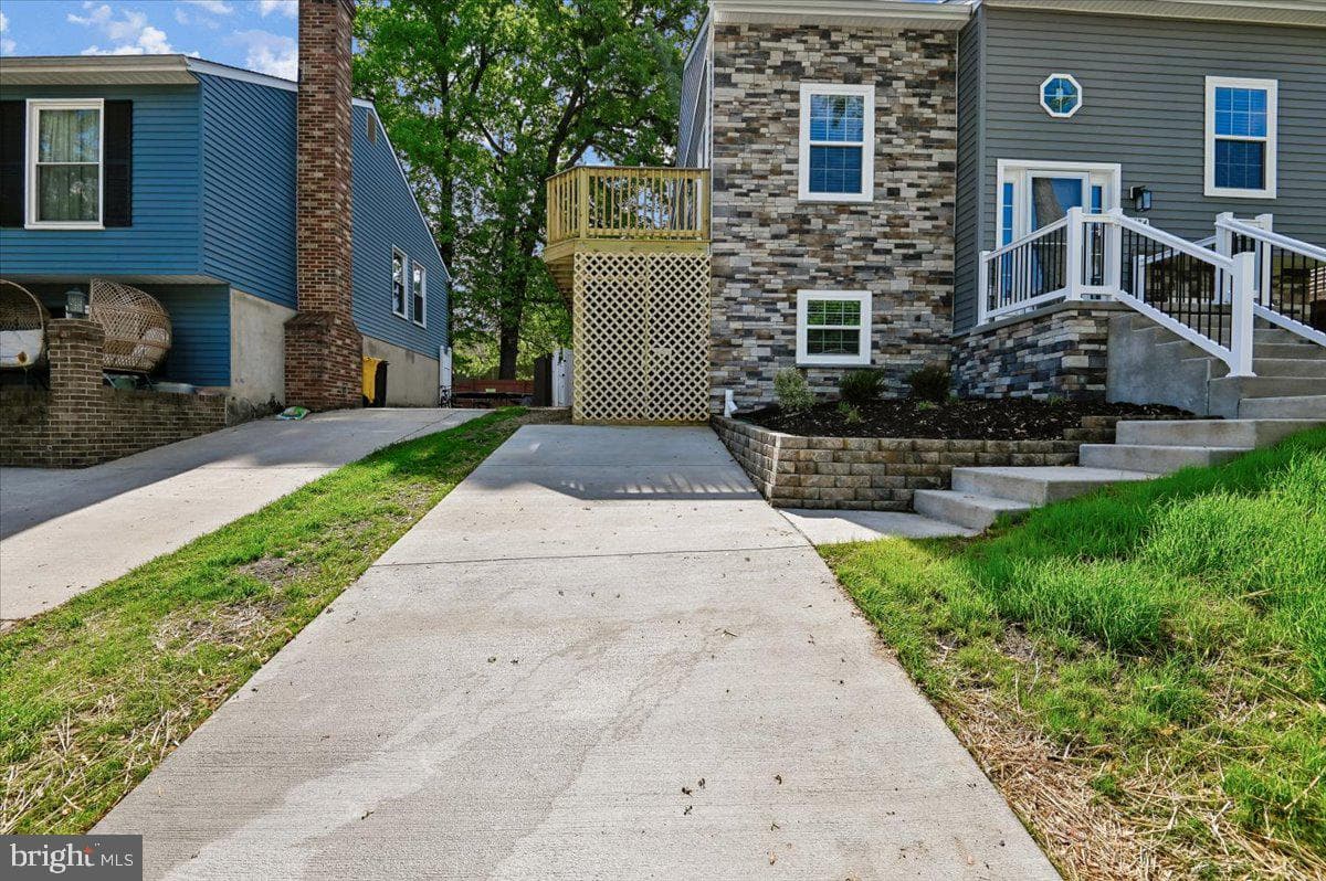 7784 Lakeland Avenue photo 20