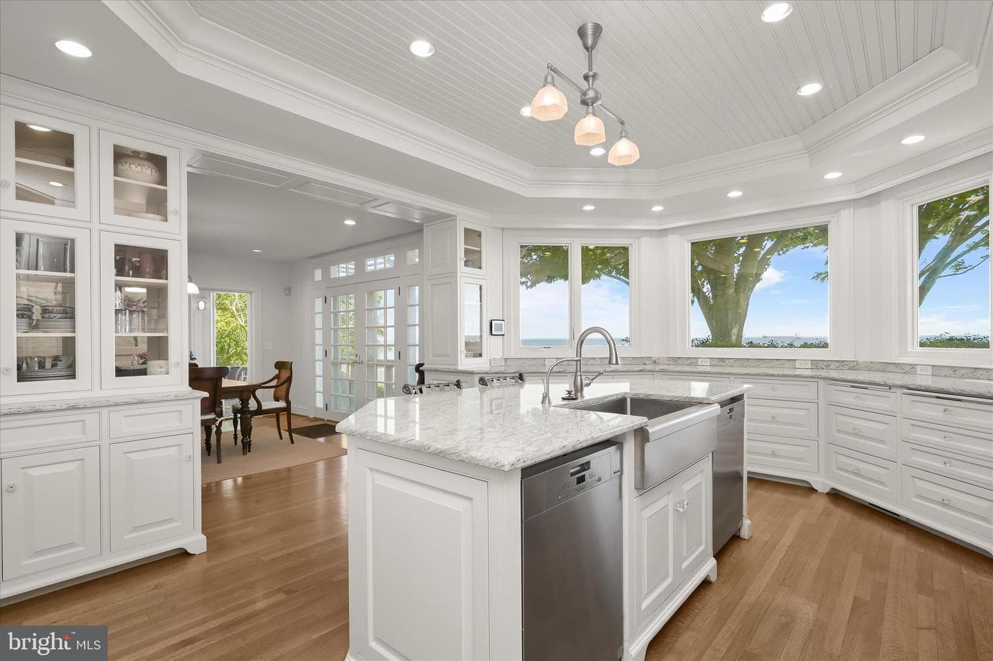 747 Bywater Road photo 38