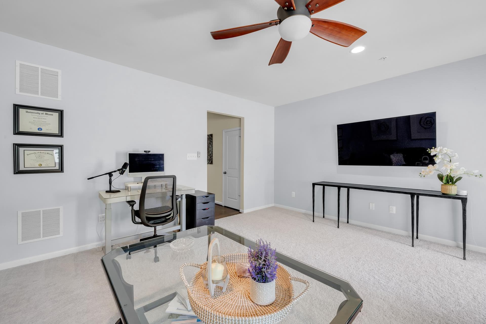 7639 Lyndon Court photo 4