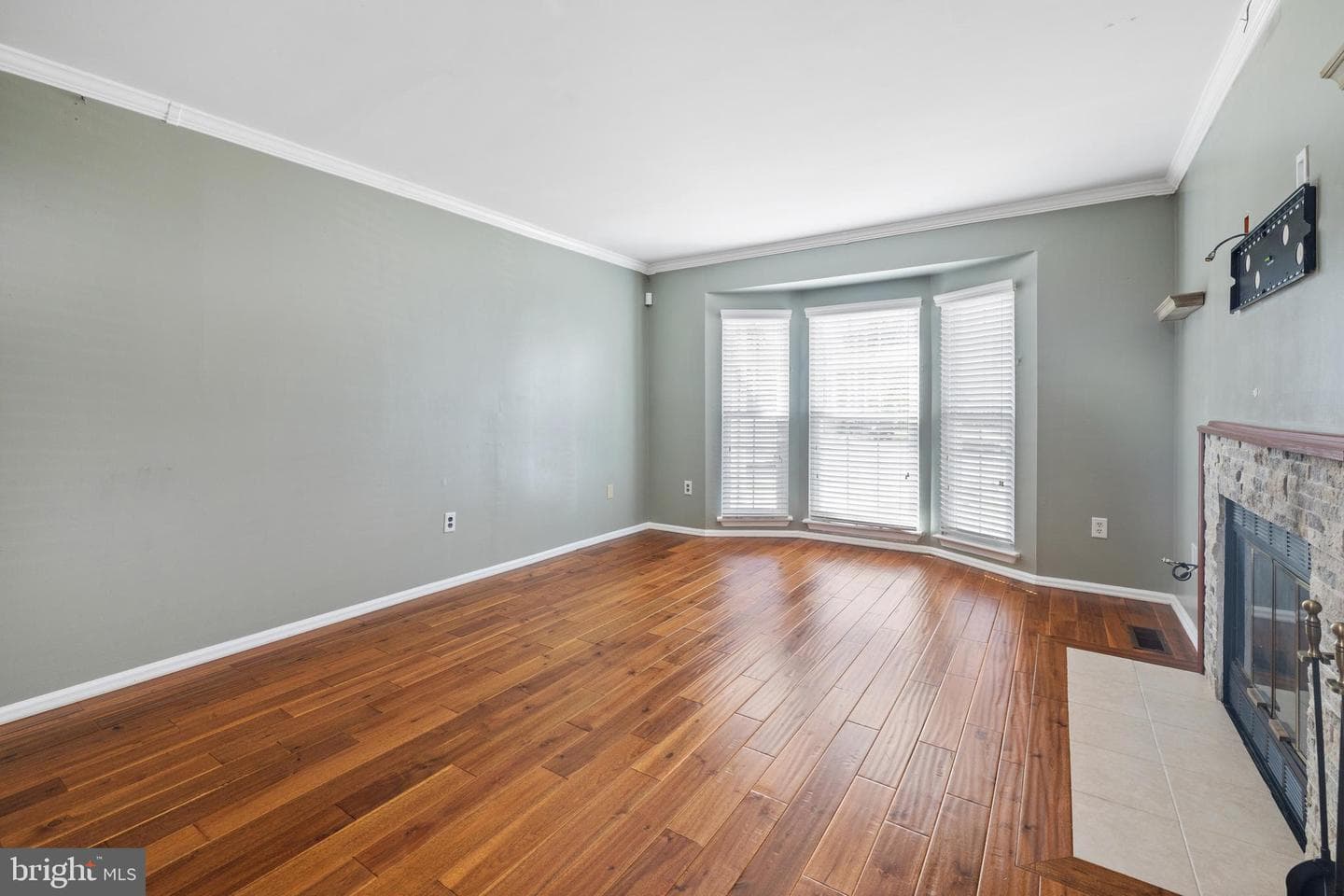 8083 Pendragon Way photo 4