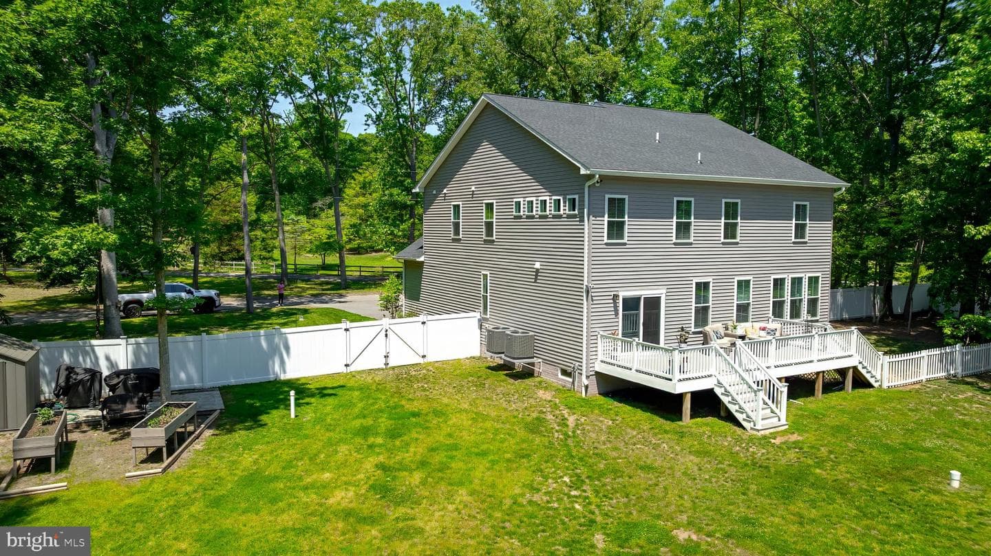 8331 Woodland Road photo 61