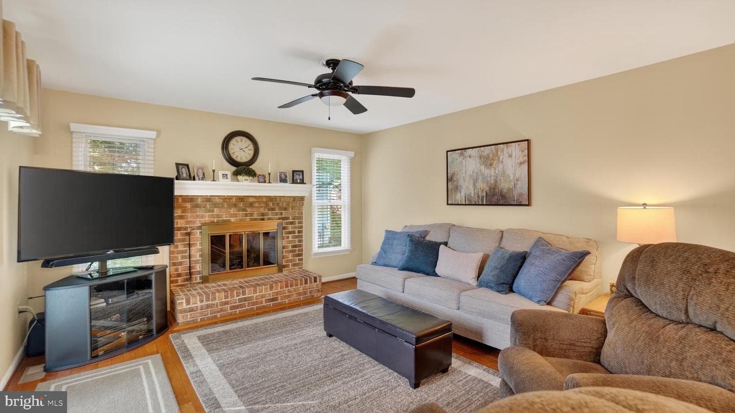 1120 Charing Cross Drive photo 22