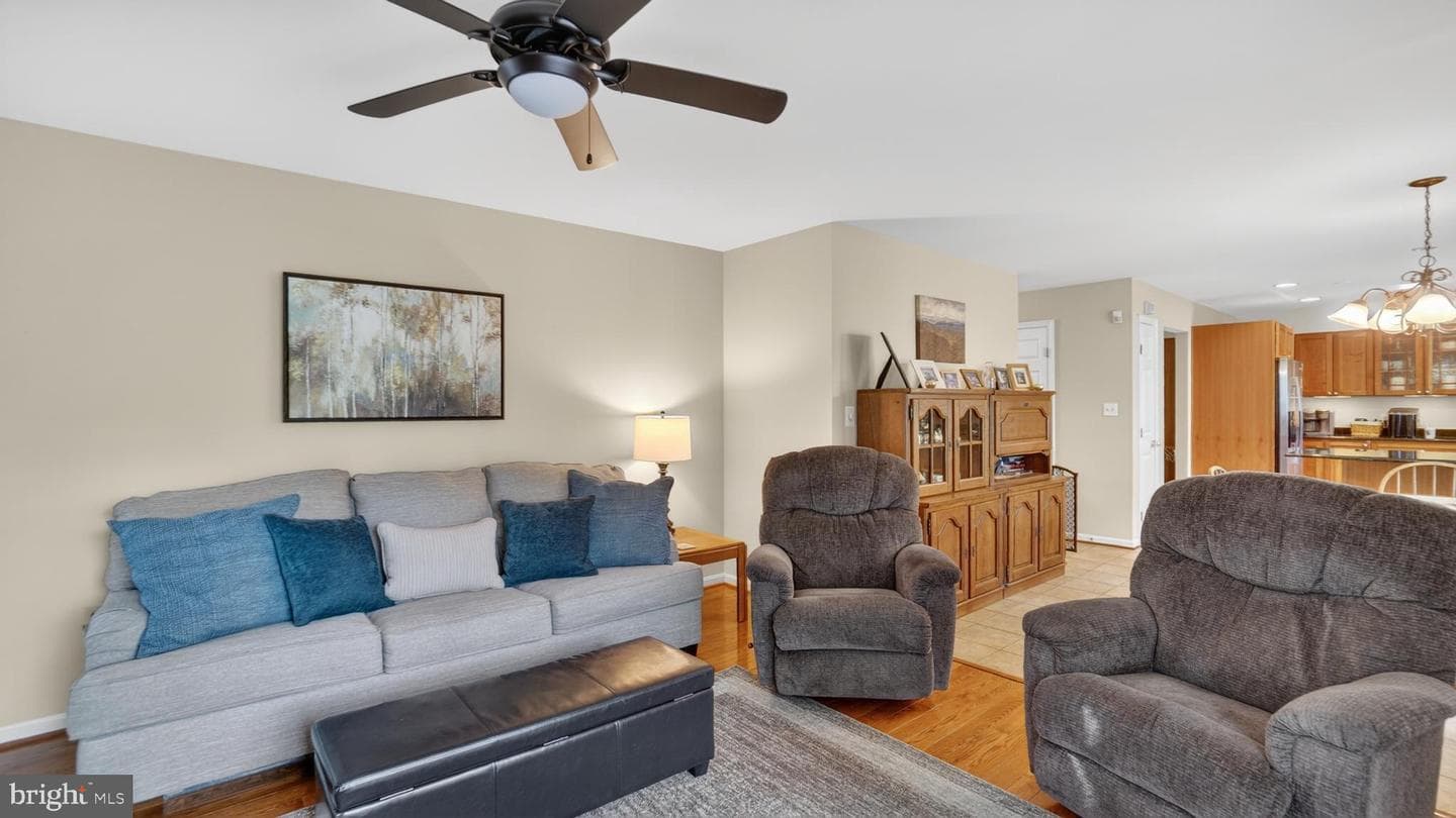 1120 Charing Cross Drive photo 25