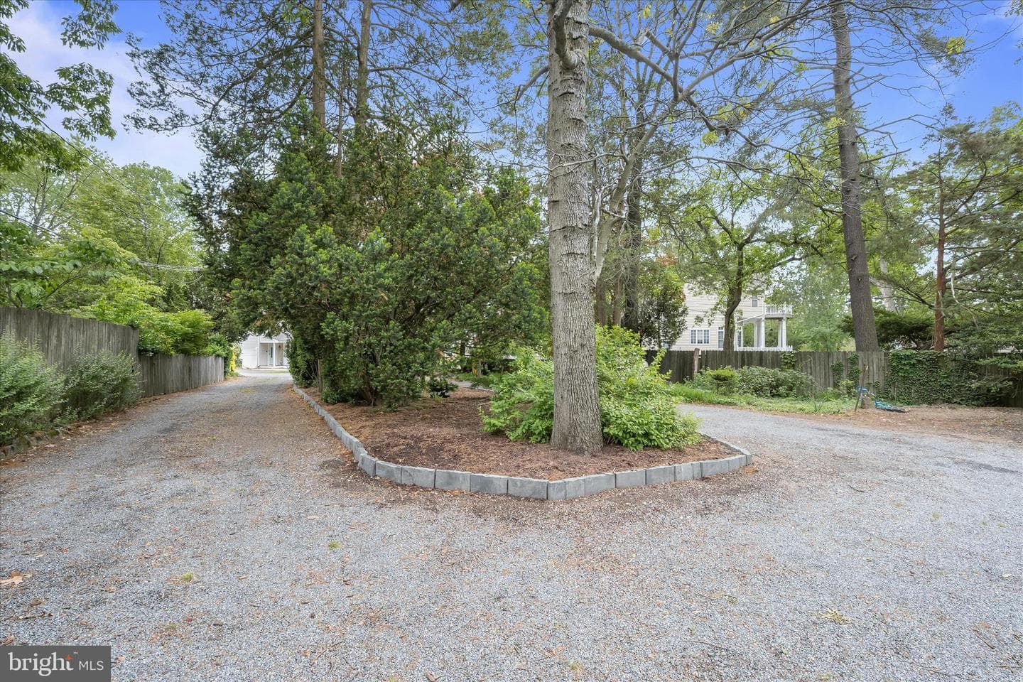 7720 W Shore Road photo 56