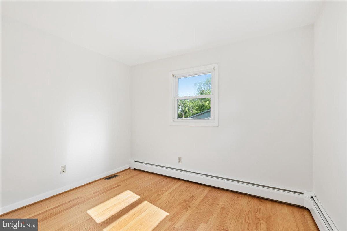 130 Brent Road photo 32