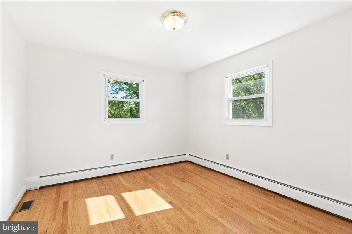 130 Brent Road photo 37