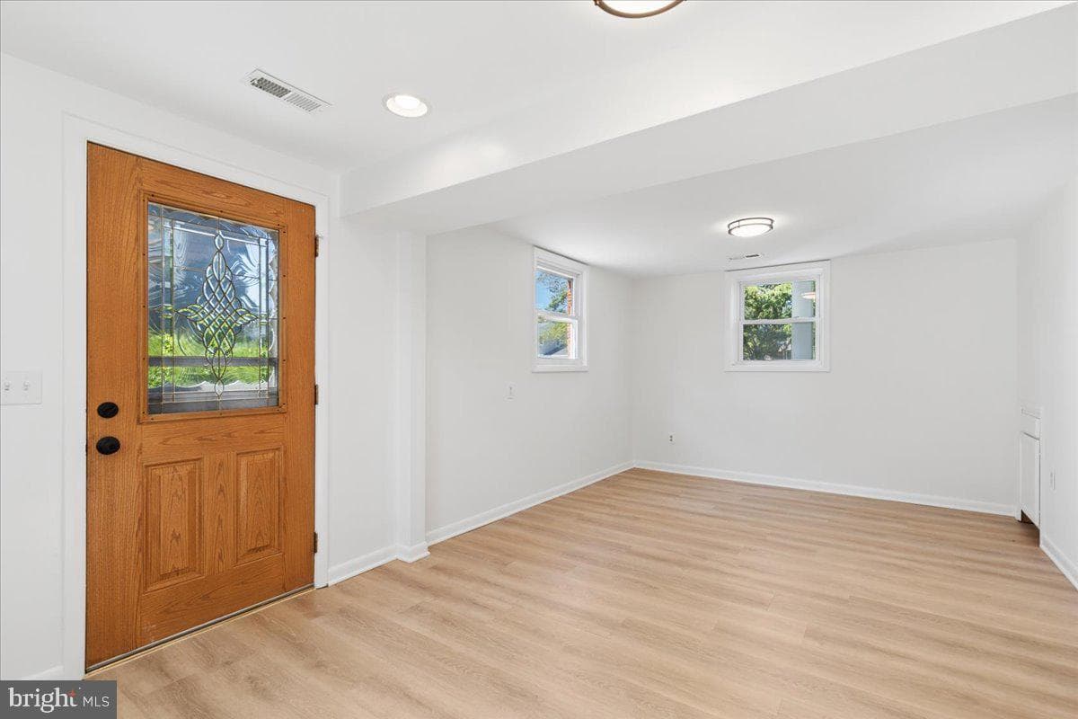 130 Brent Road photo 8