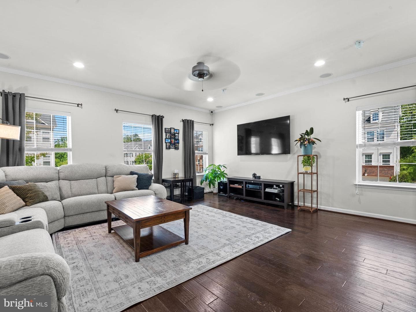 7503 Canton Way photo 4