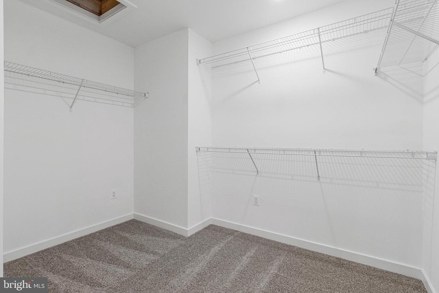 5722 Howard Drive photo 29