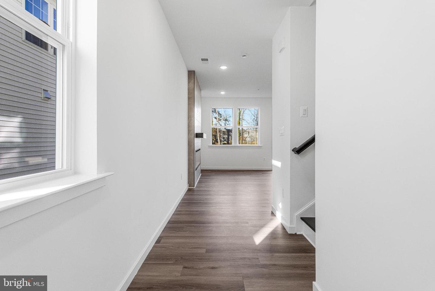 5722 Howard Drive photo 3
