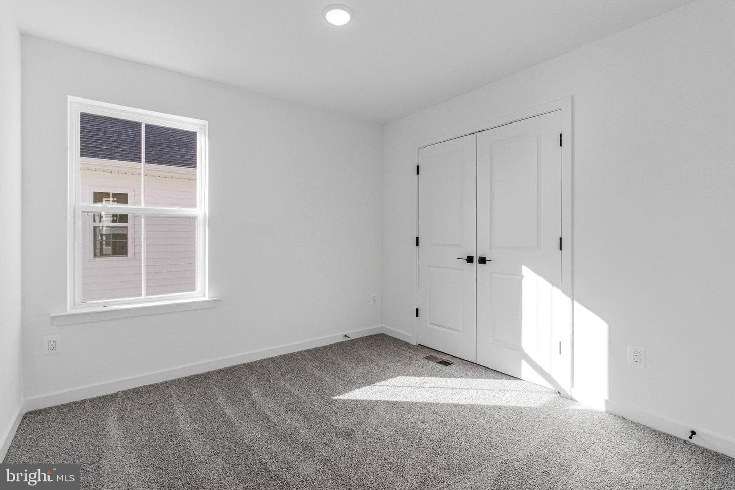 5722 Howard Drive photo 40
