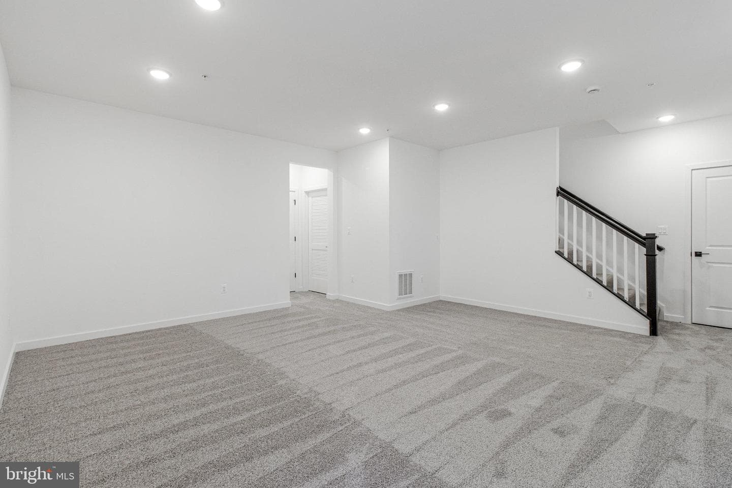 5722 Howard Drive photo 54