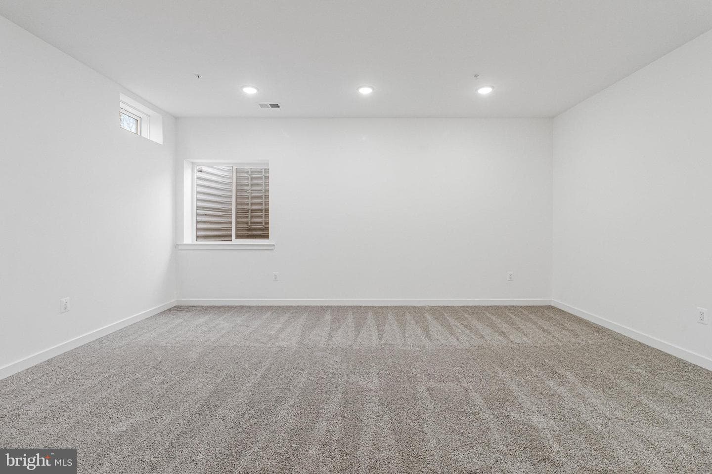 5722 Howard Drive photo 56