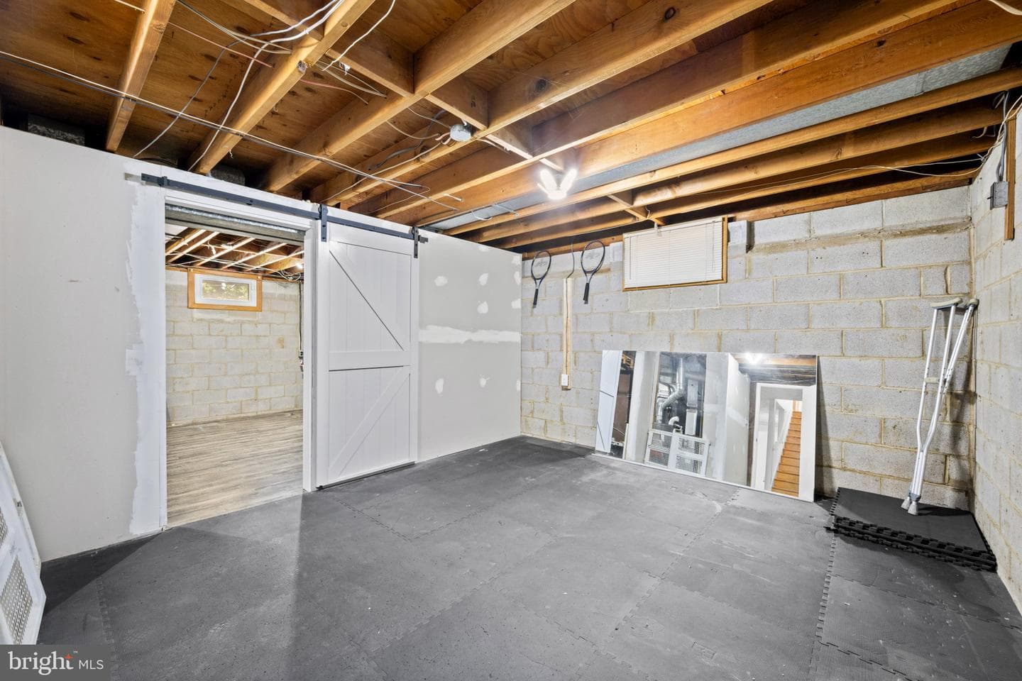 8091 Phirne Road E photo 31