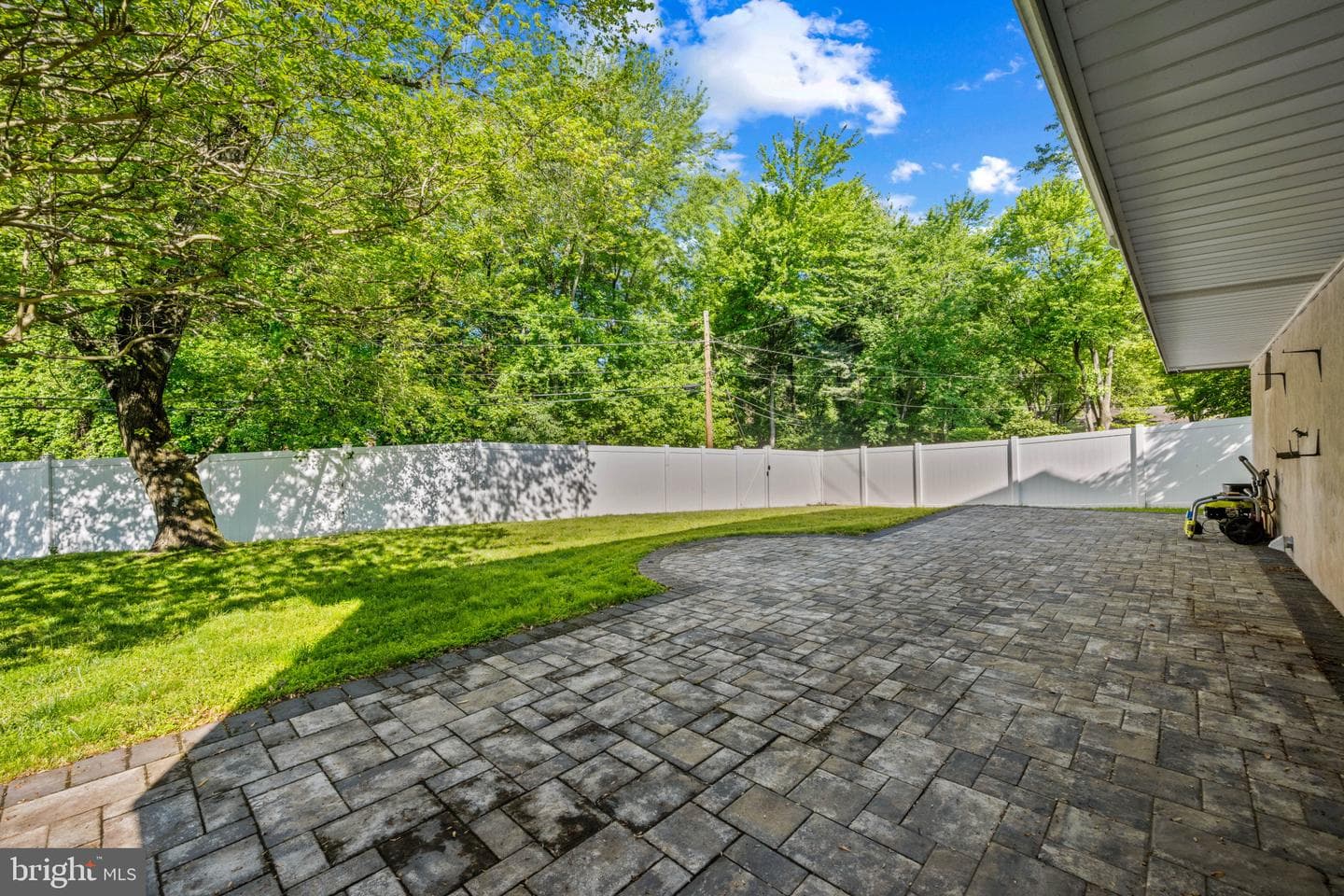 8091 Phirne Road E photo 33
