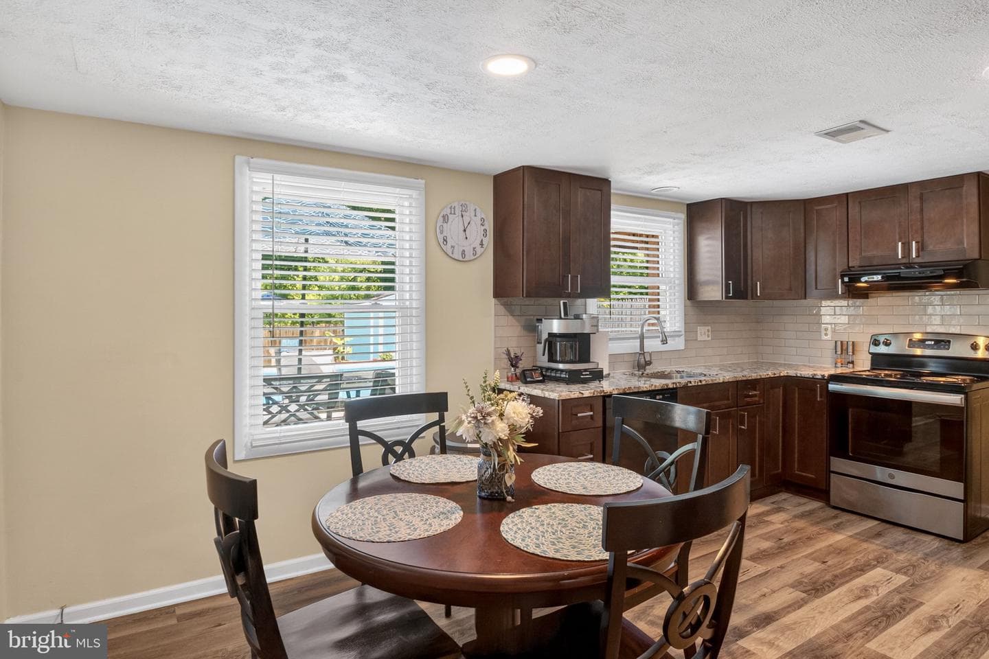 2526 Symphony Lane photo 16