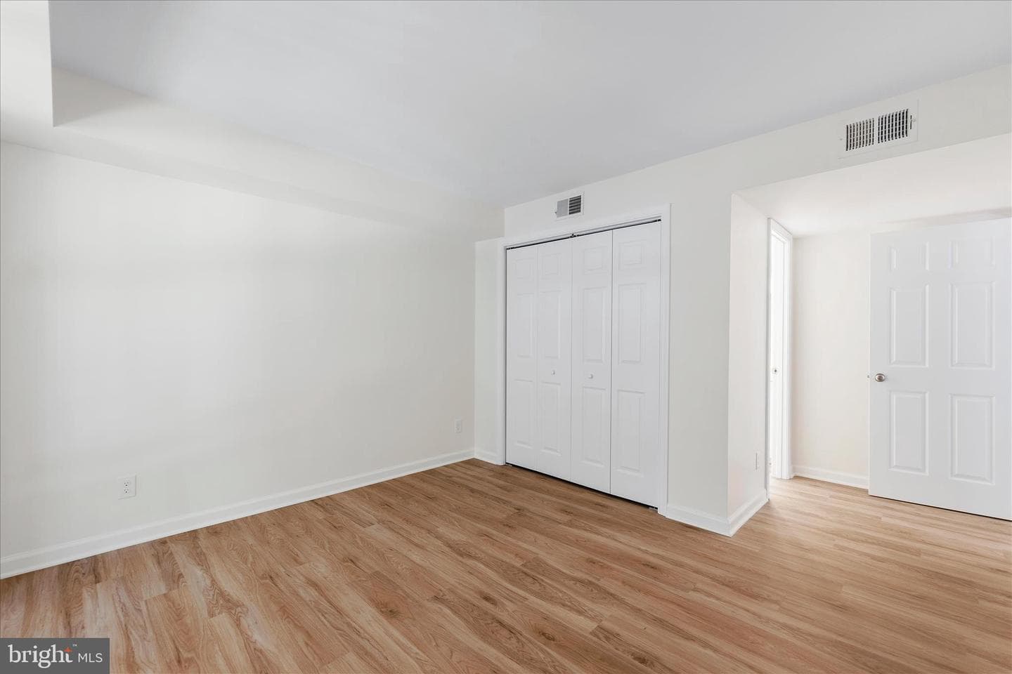 604 Newbridge Court #3-604 photo 22
