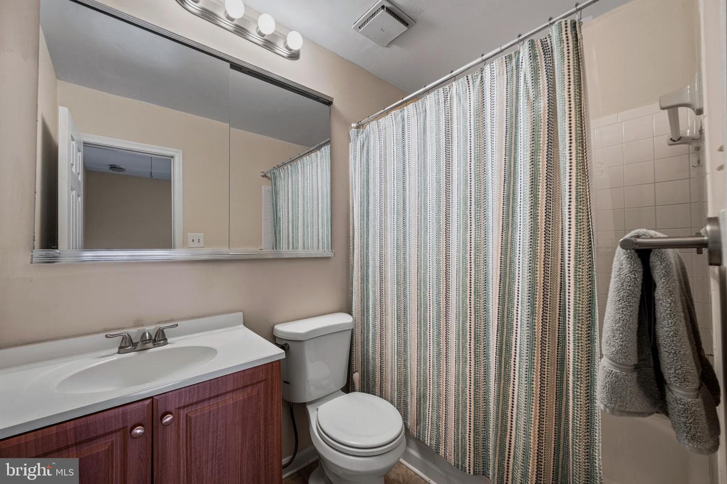 1474 Harwick Court photo 24