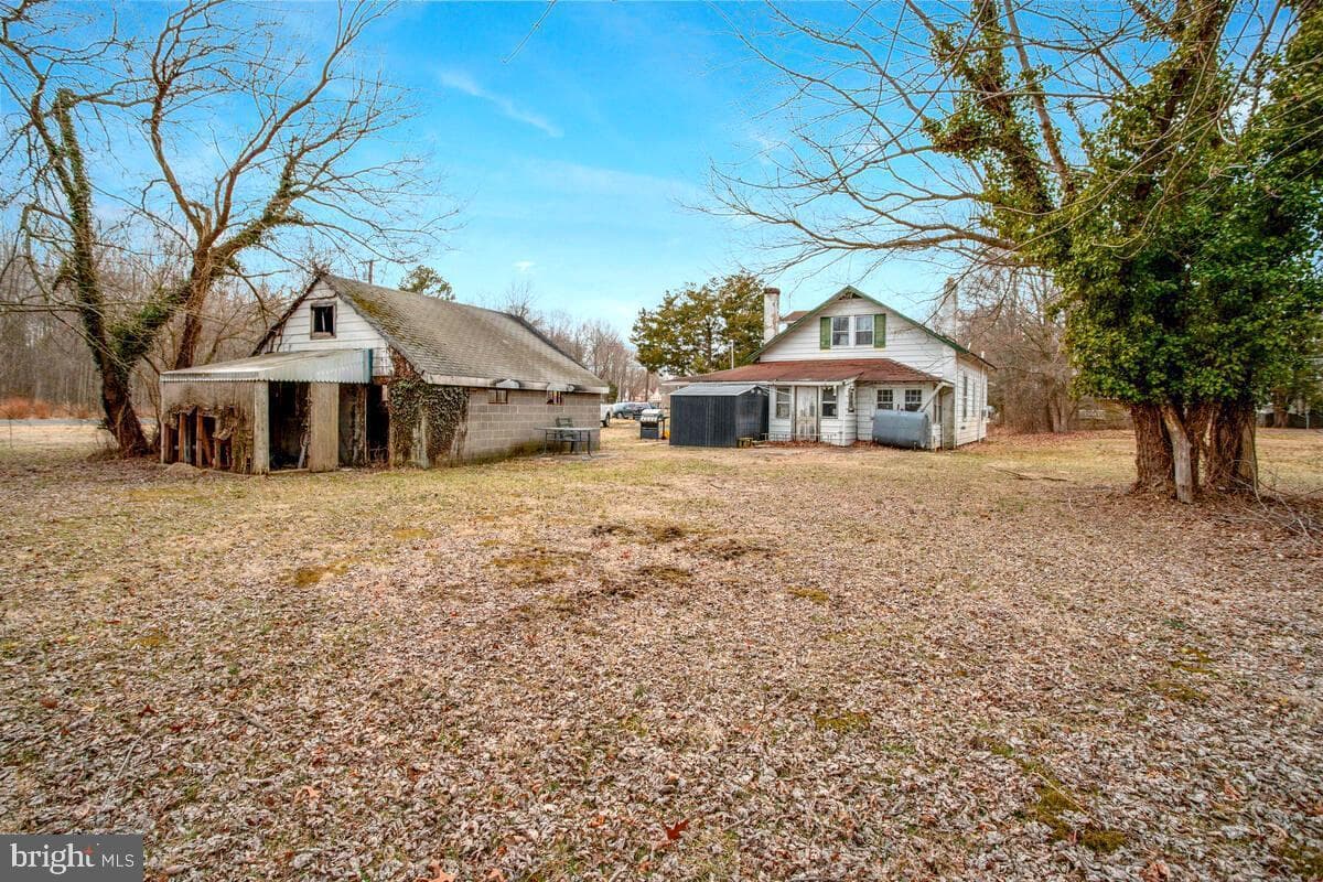 6037 Drum Point Road photo 4