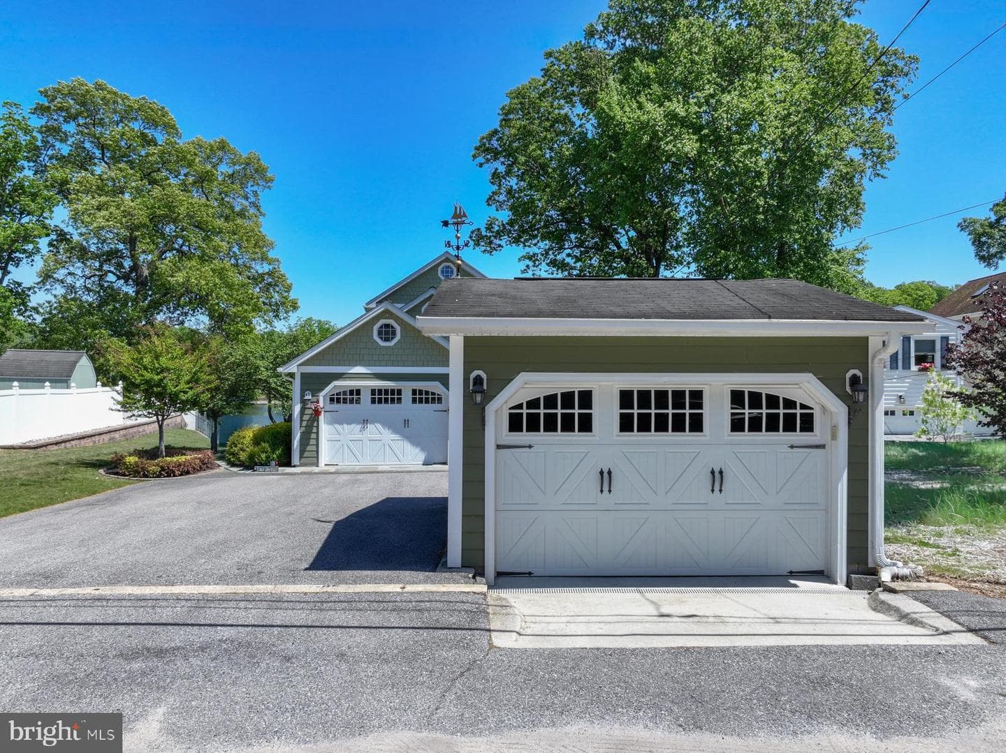 512 Riverside Drive photo 62