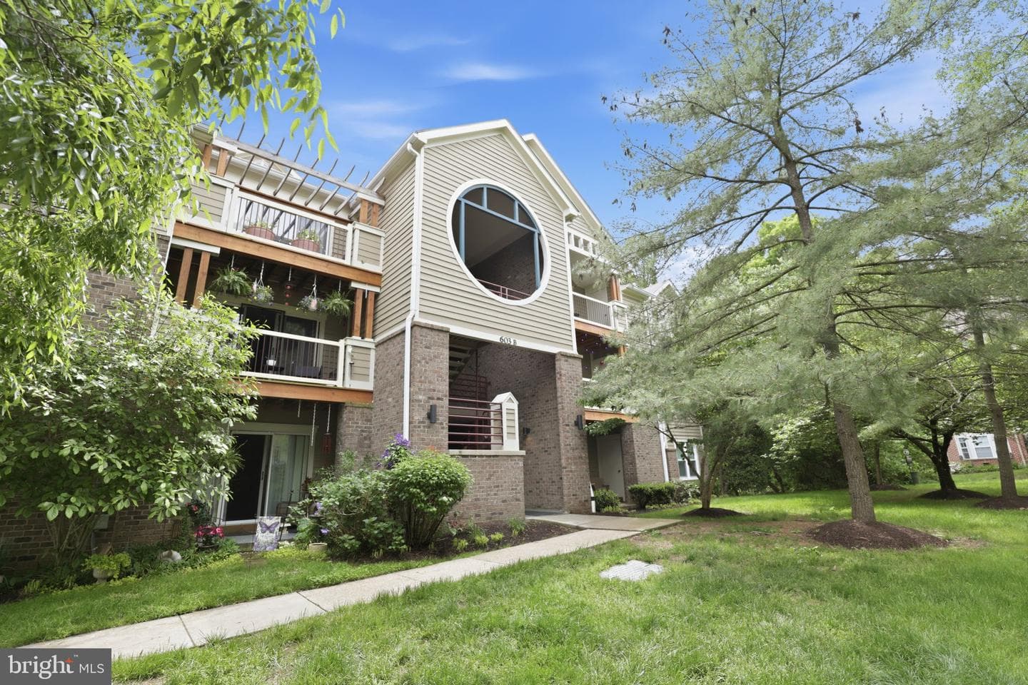 603 Admiral Drive #307
