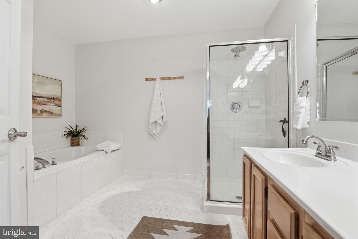 603 Admiral Drive #307 photo 16