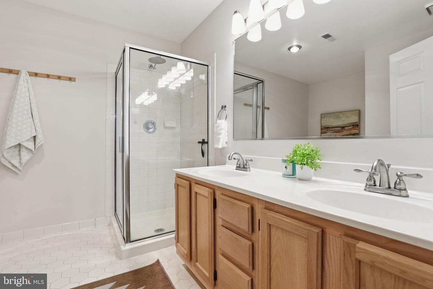 603 Admiral Drive #307 photo 17