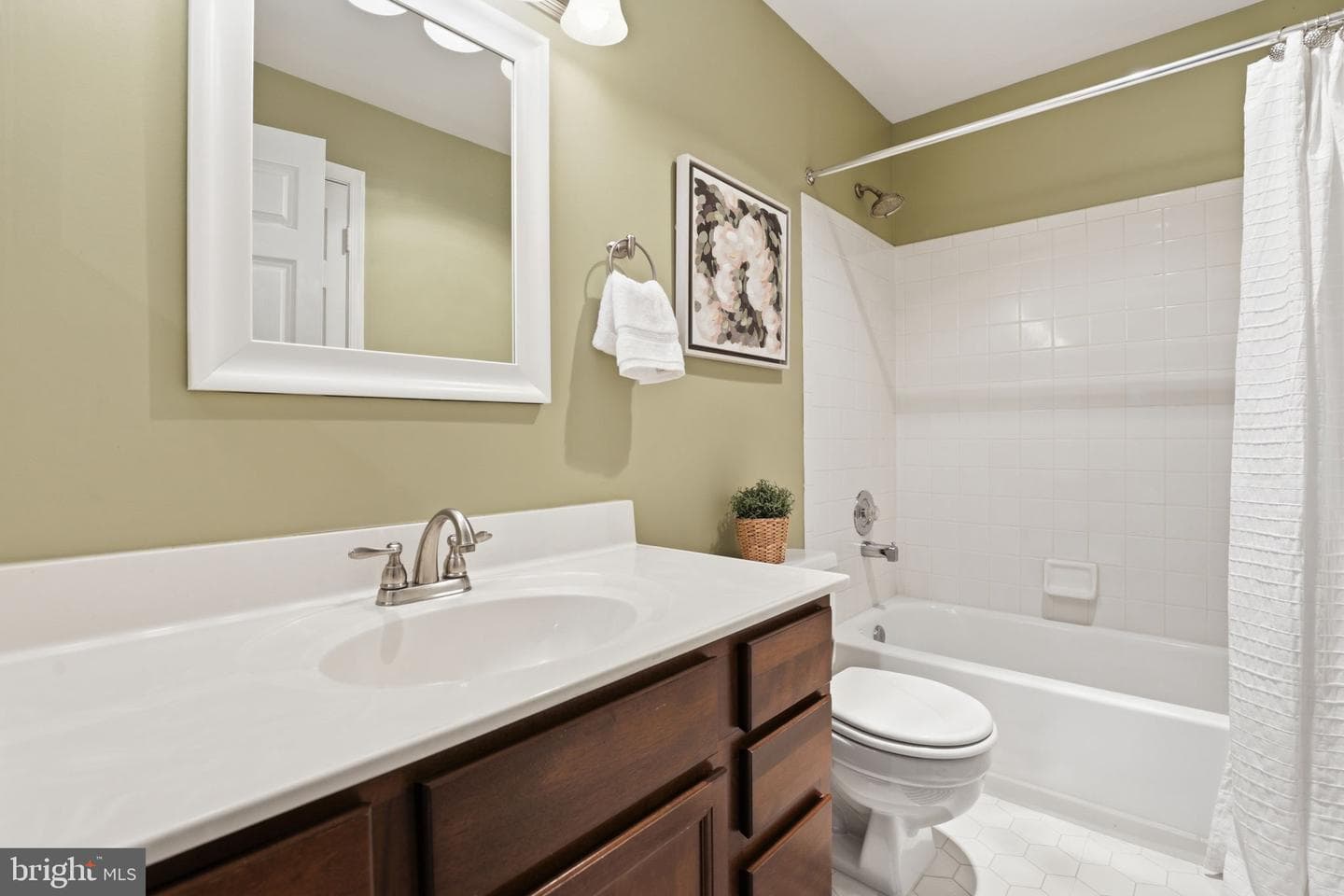603 Admiral Drive #307 photo 19
