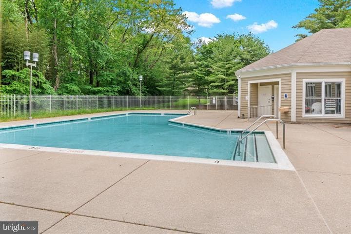 603 Admiral Drive #307 photo 25