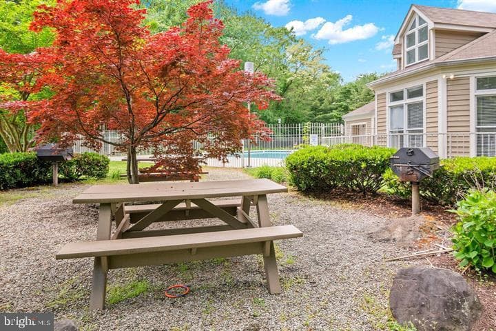 603 Admiral Drive #307 photo 30