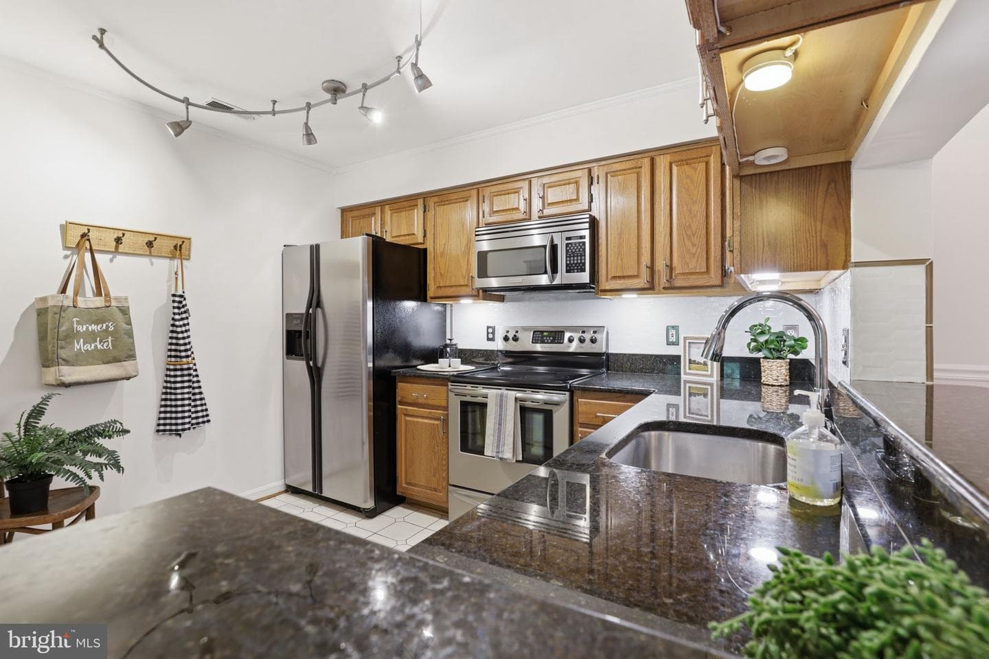 603 Admiral Drive #307 photo 5