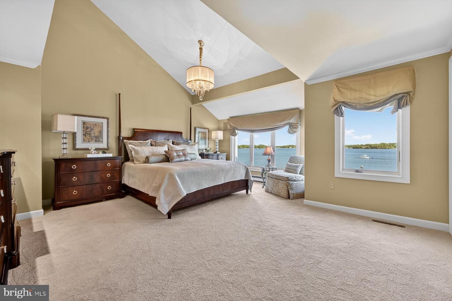 528 Moorings Circle photo 18