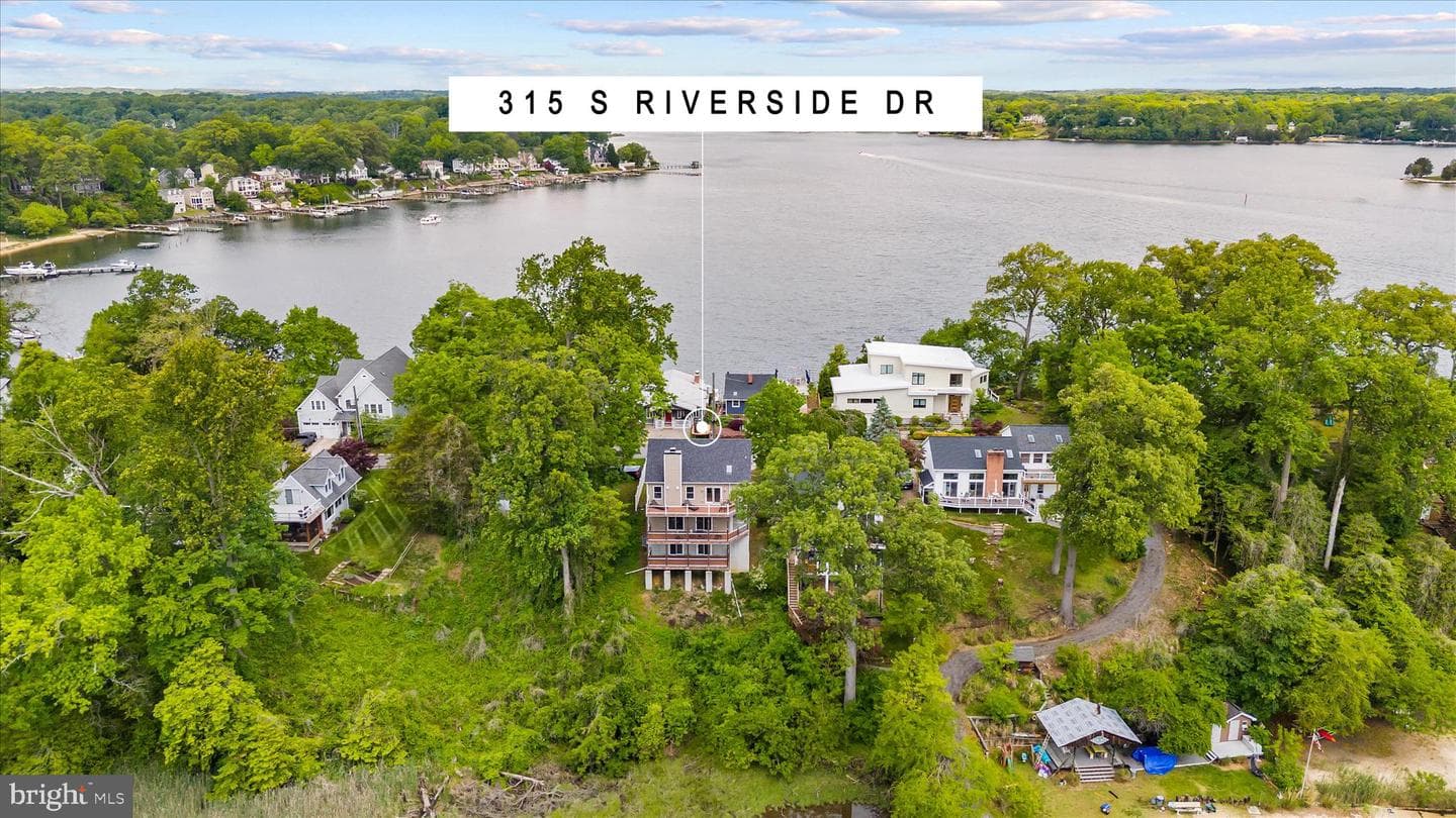315 S Riverside Drive photo 89
