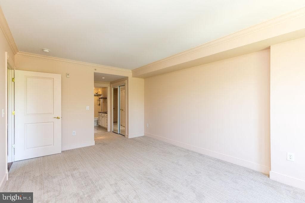 5 Park Place #527 photo 14