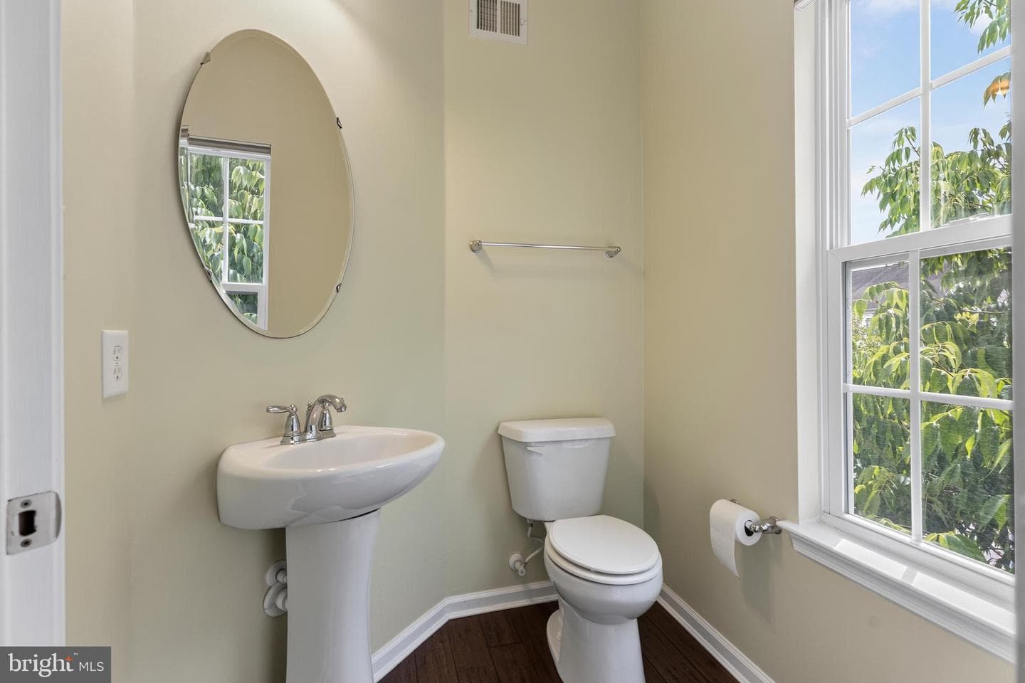 1765 Compton Court photo 22