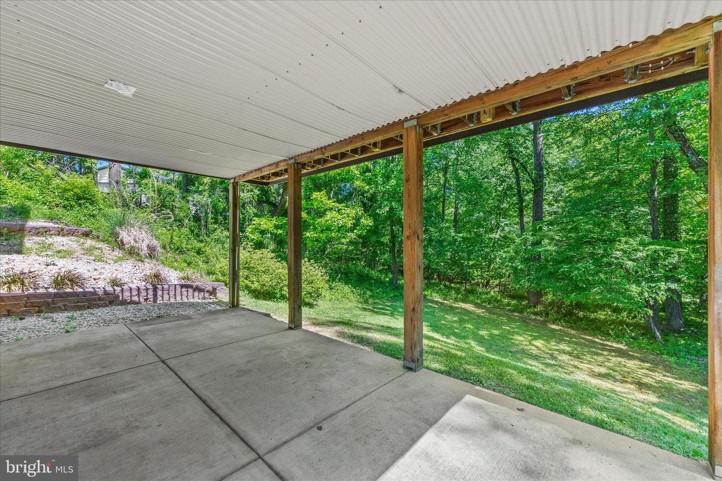 2056 Gate Drive photo 28