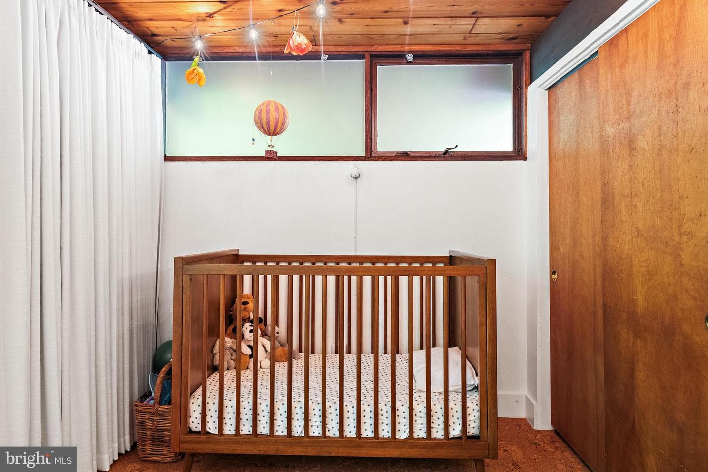 1689 Alice Court photo 38