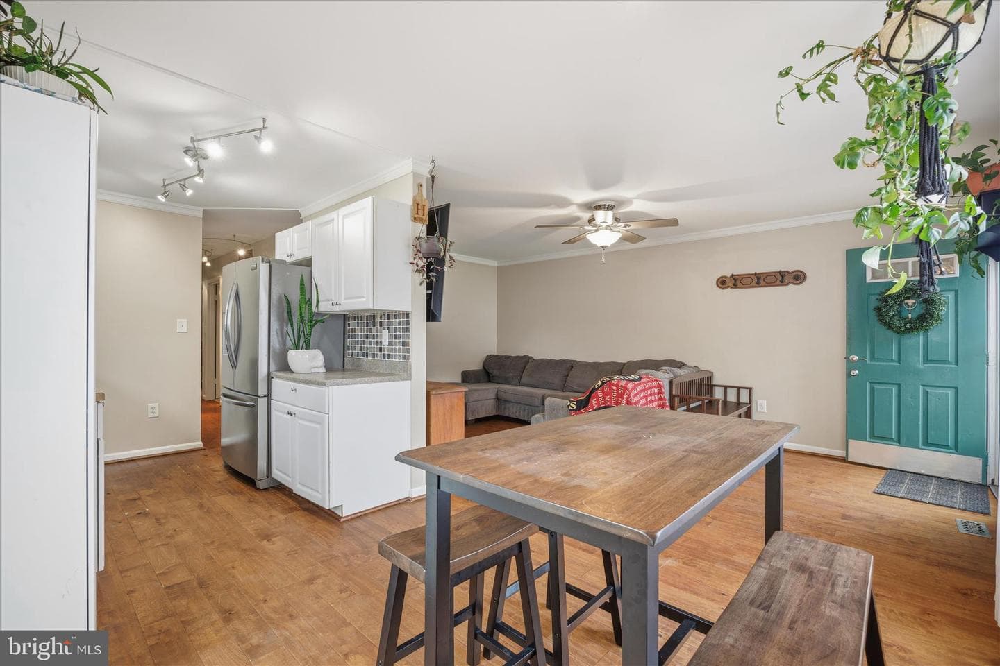 306 Lincoln Avenue photo 11