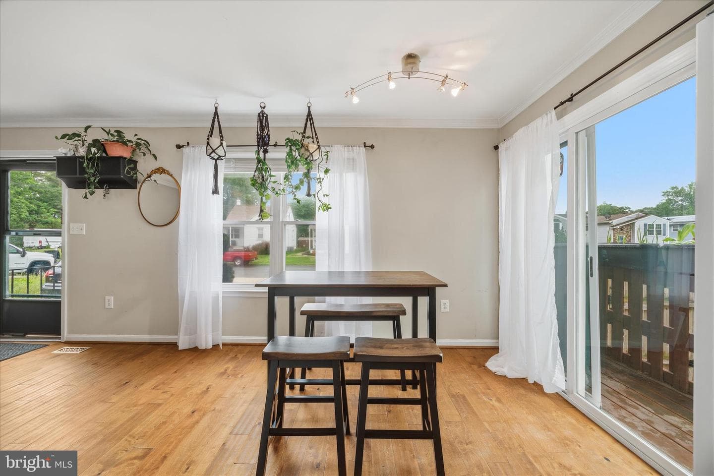 306 Lincoln Avenue photo 12
