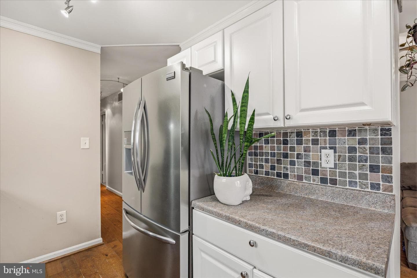 306 Lincoln Avenue photo 17